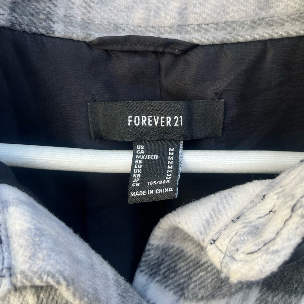 FOREVER 21 | Plaid Chunky Shirt Jacket Shacket M - Picture 3 of 5